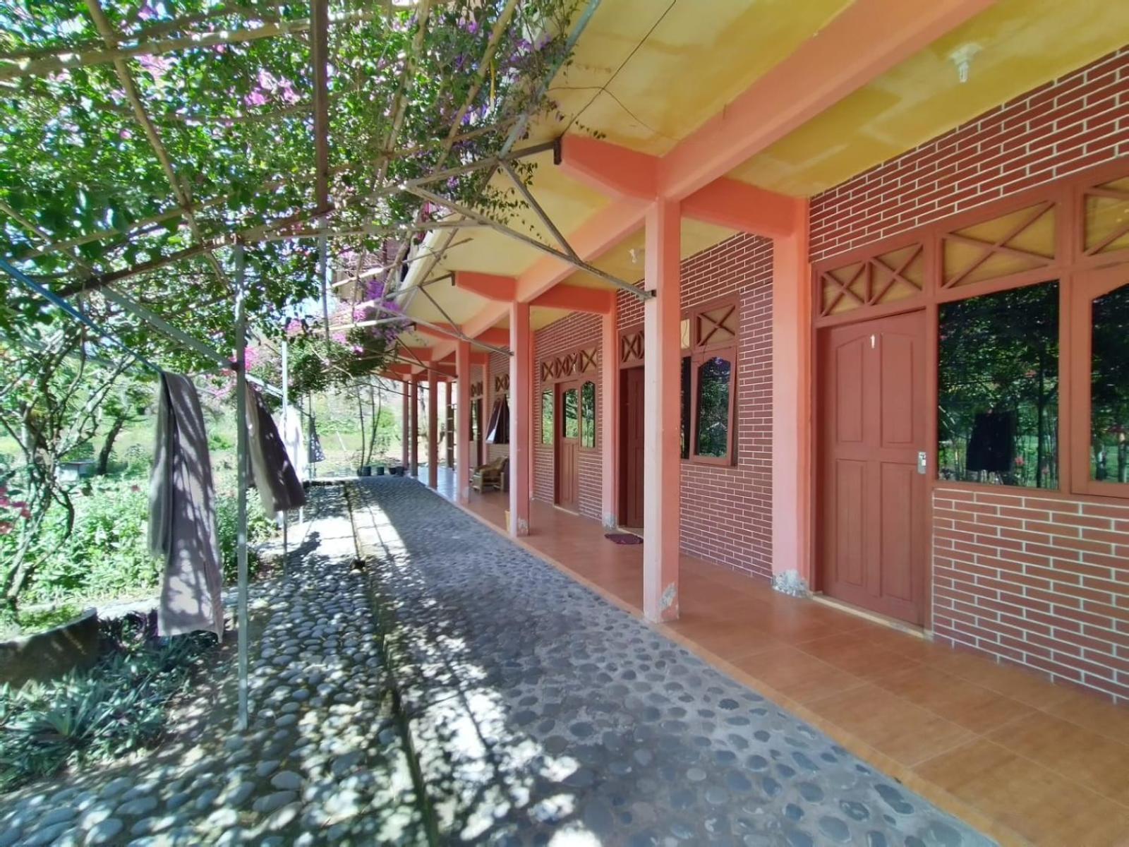 Supersuck Hotel Maluk Dış mekan fotoğraf